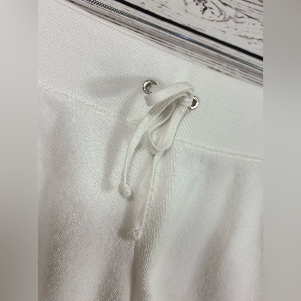 VTG Juicy Couture Juicy Peach White Terrycloth Short in Size Medium EUC - Picture 6 of 11